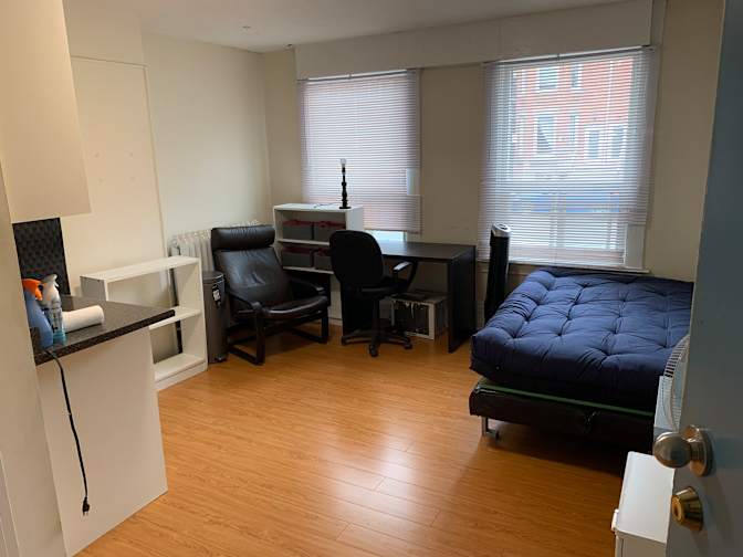Annex studios's room