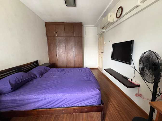 Yang Yi's room