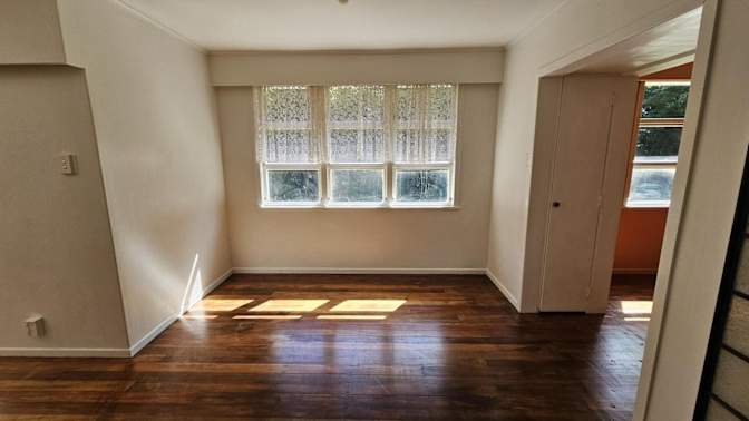 Sez's room