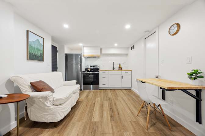 Jaz - The Sanctuary Properties's room