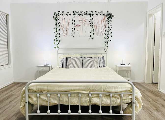 Vivian's room