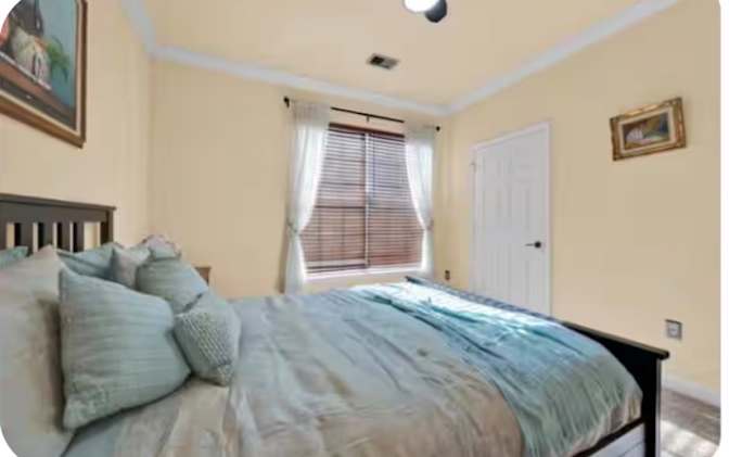 Regina's room
