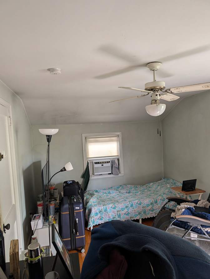 ridge's room