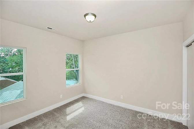 Alcove Rooms's room