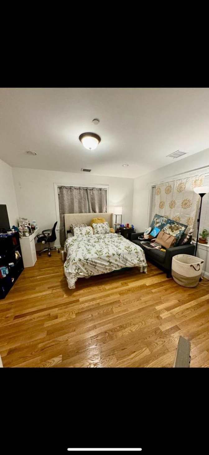 Akshita's room