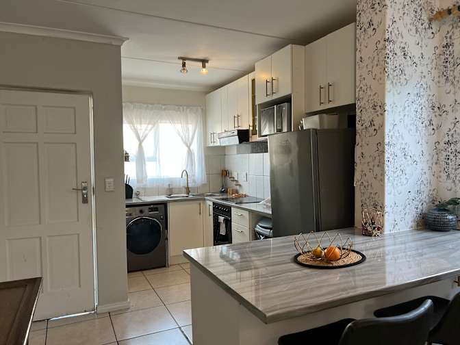 Sanelisiwe Noluthando Igboanugo's room