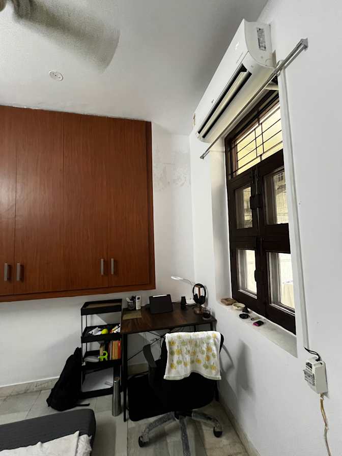 Pranshit's room