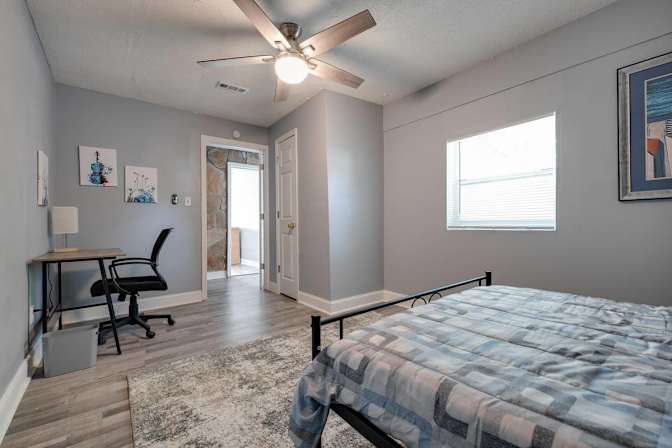 PadSplit's room