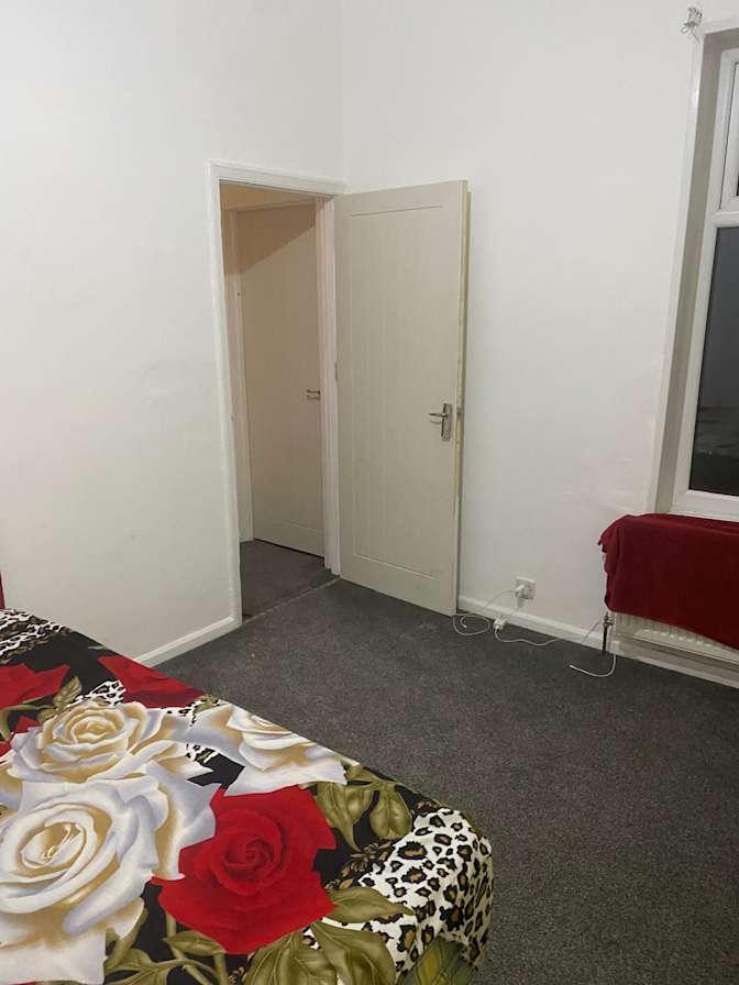 Kaur's room