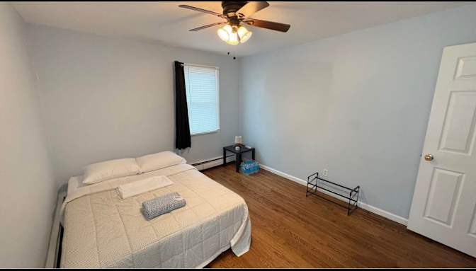 Tee's room