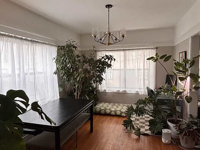 Kaiser J's room