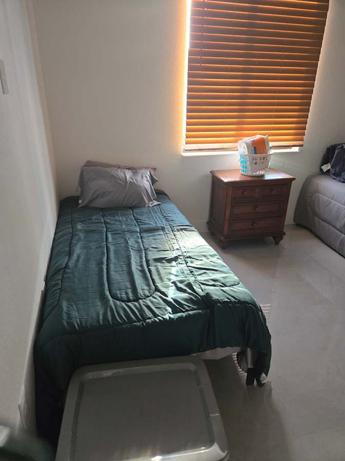 CONNIE MCGIRT's room