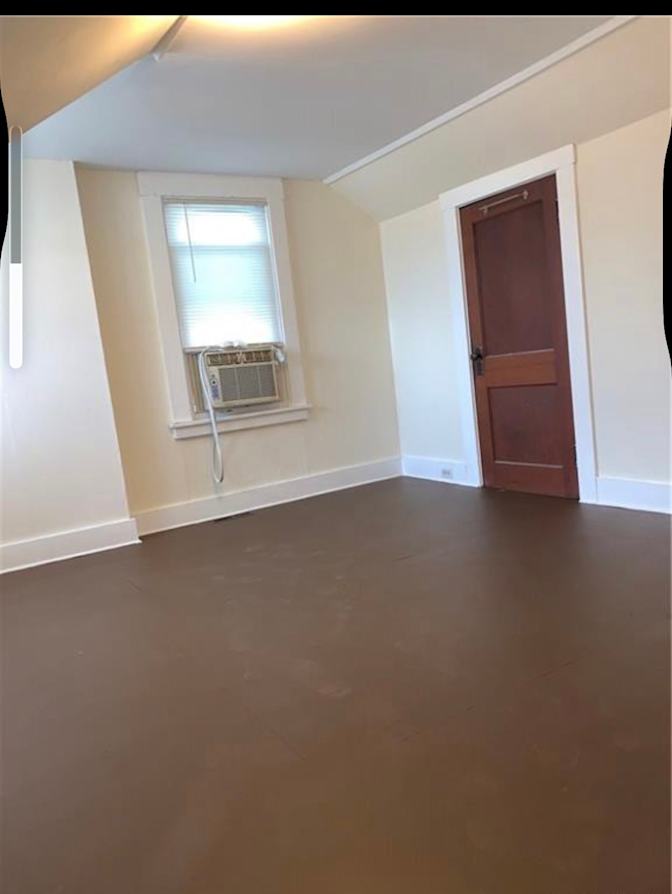 Staphin's room