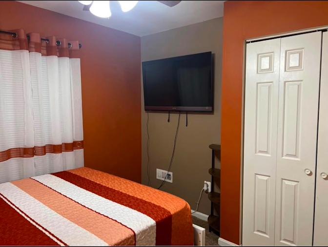 Sparkle's room
