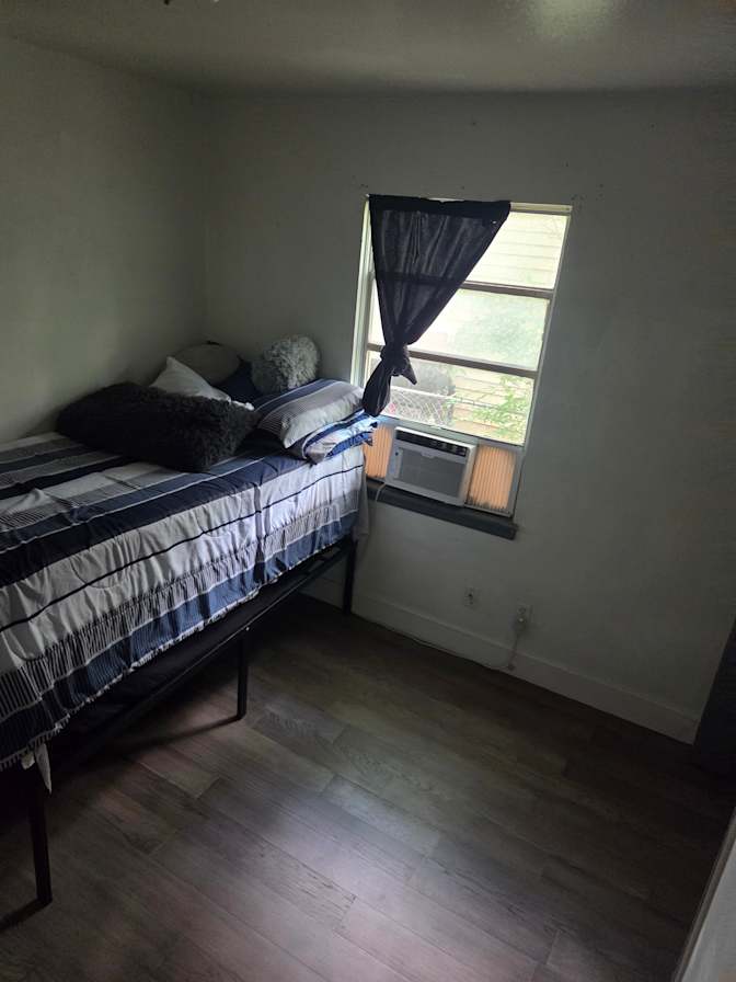 Anuar's room