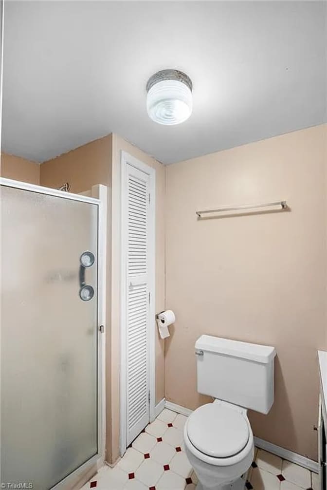 Twin City Housing Solutions LLC's room