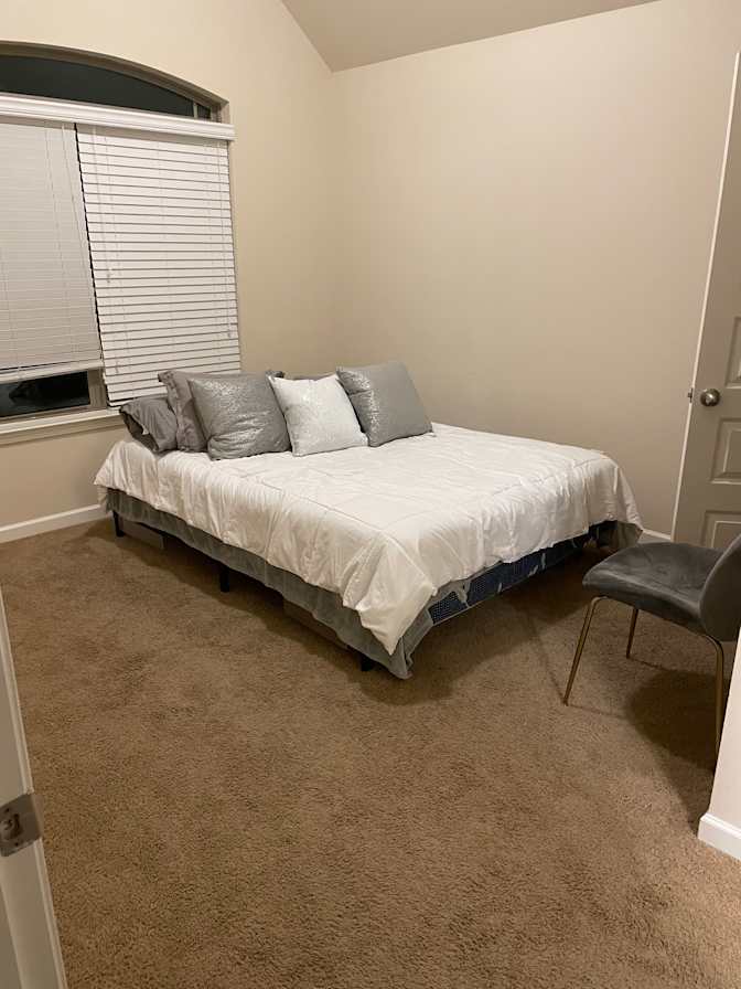Quesha's room