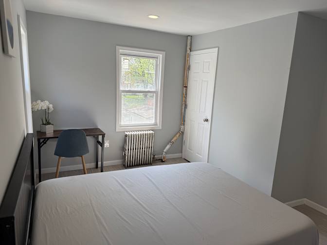 Alli's room