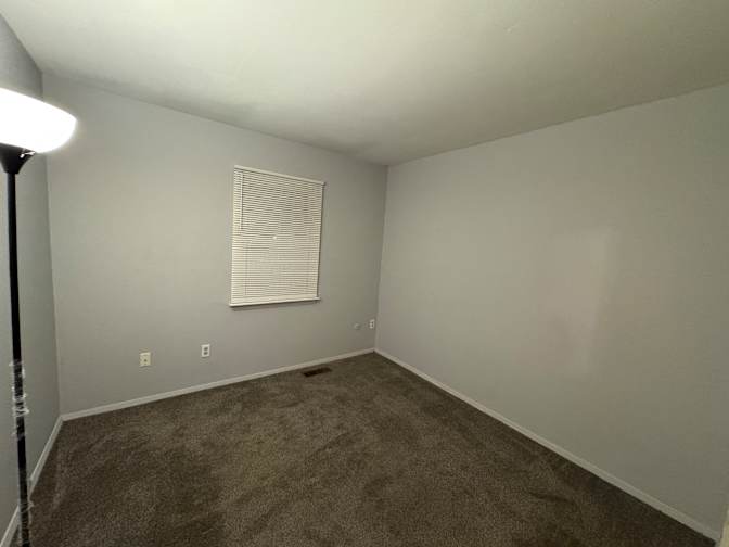 Zheng's room