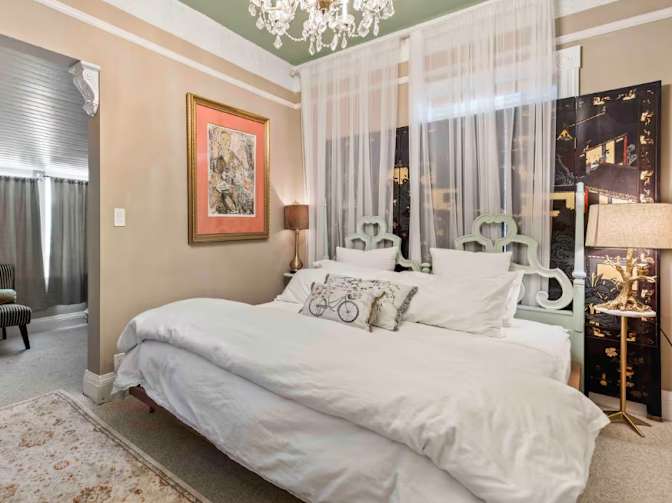 Cassandra's room