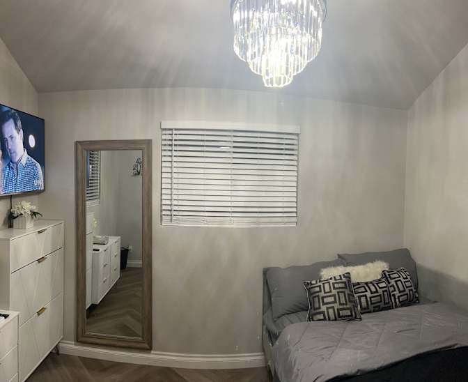 Tracy's room