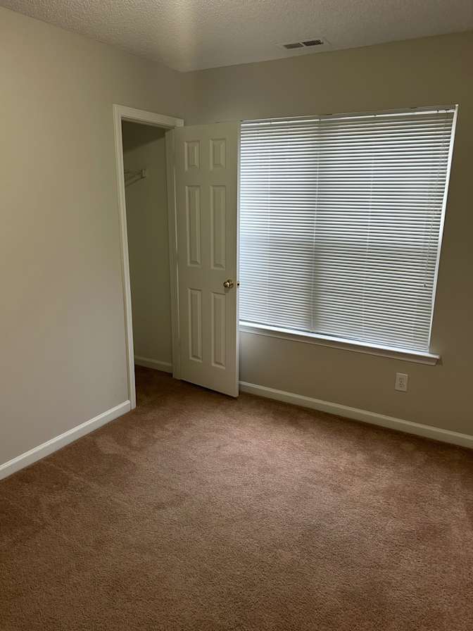 Alcove Rooms's room