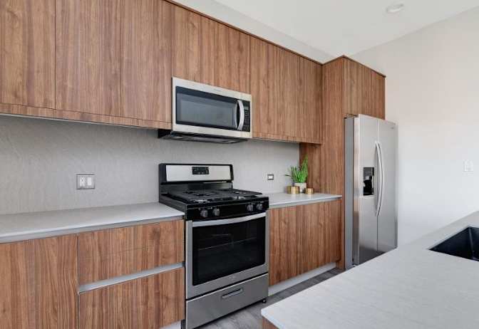 Apartment in West Ridge Park's room
