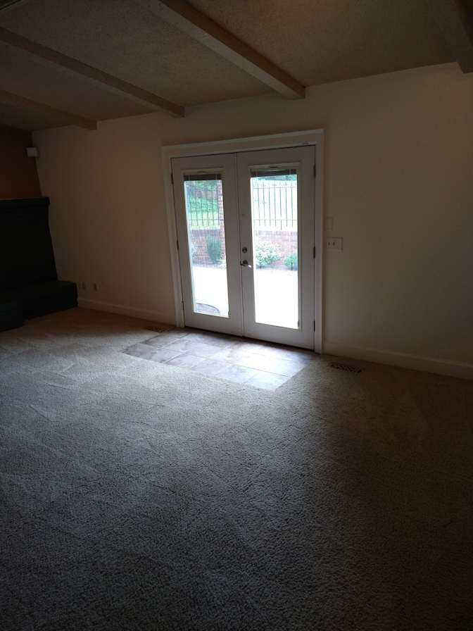 Lee's room