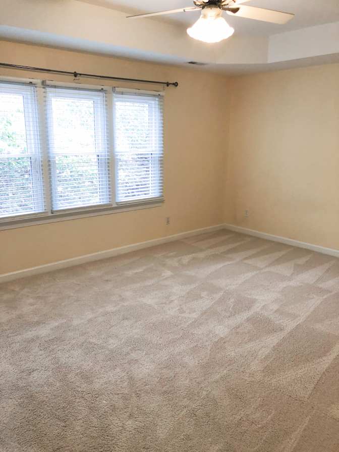 Alcove Rooms's room