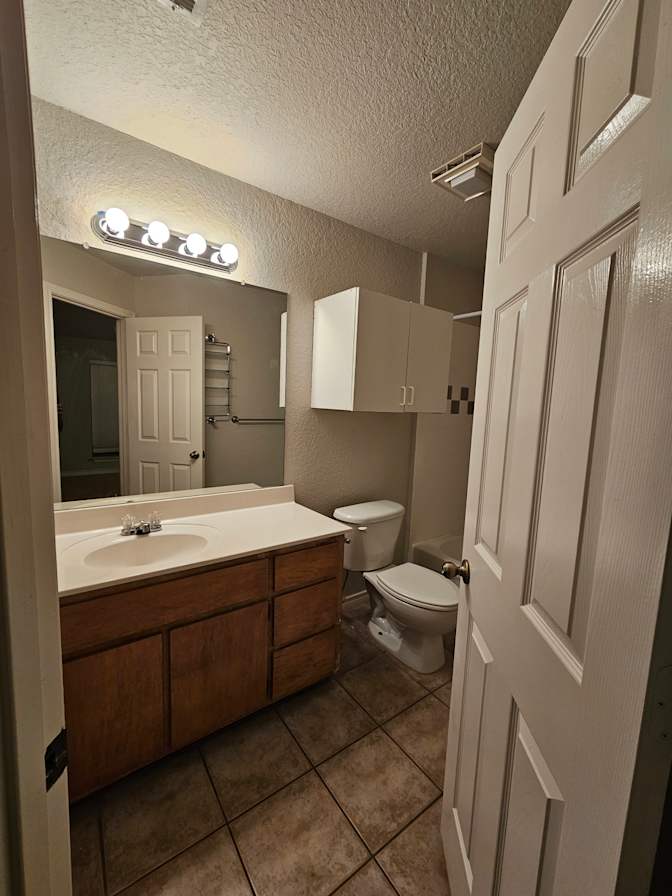 Melwin Mathew's room