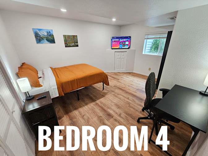 HomeCrew's room