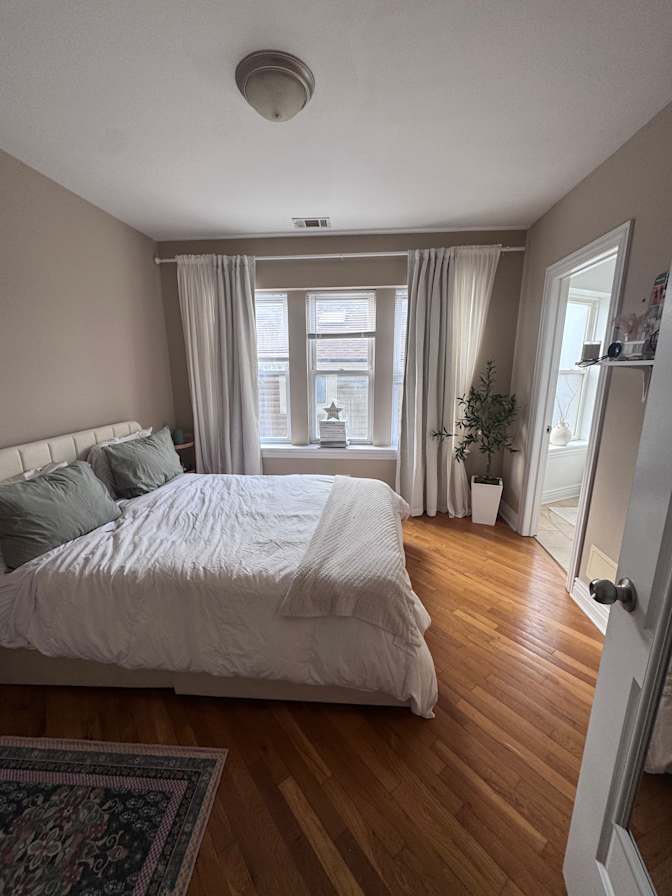 Liz's room