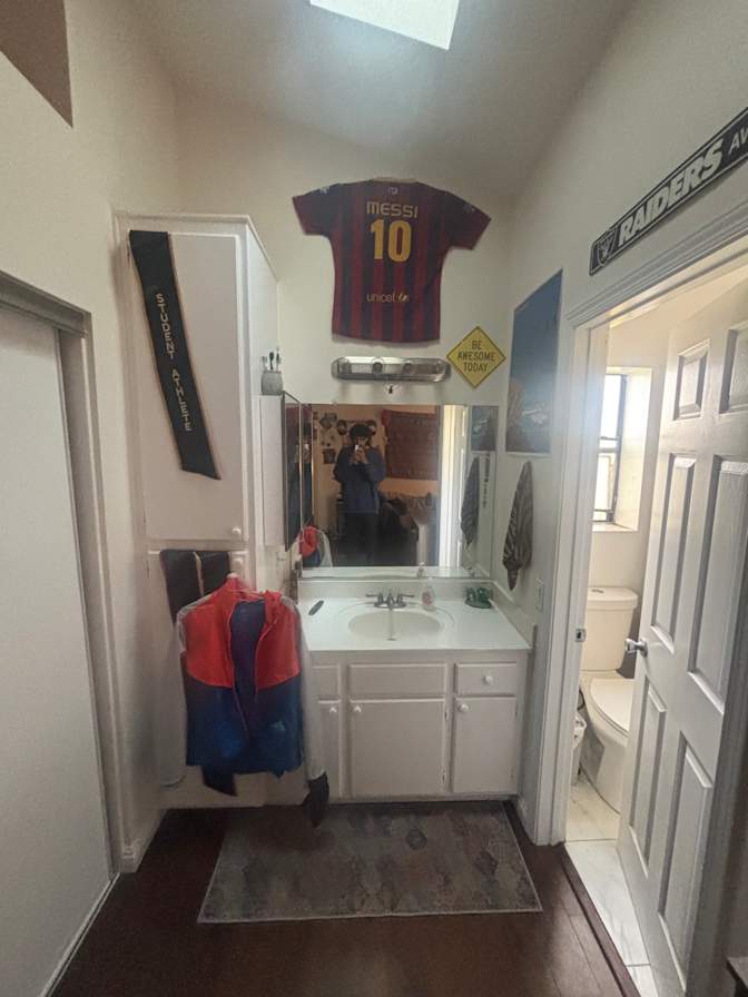 Cristian Martinez's room