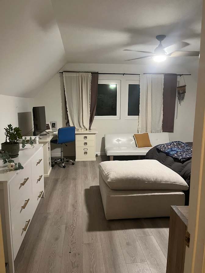 Rachel's room
