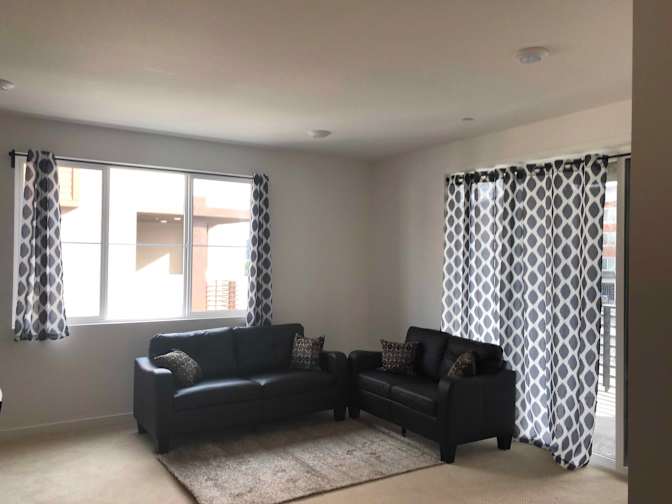 Golden Gate Rentals's room