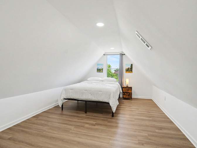 Jeniffer's room