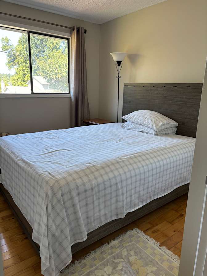 North Nanaimo - Photo 2