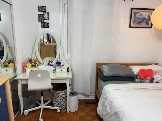 ROMY's room