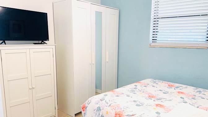 anna's room