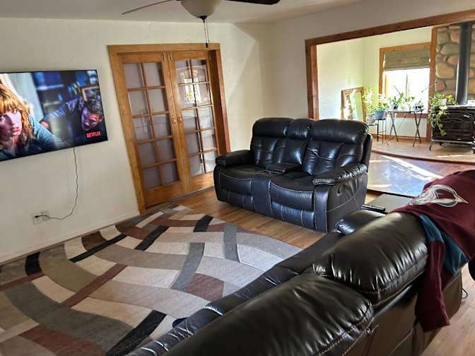 steele Hampton Stevens's room