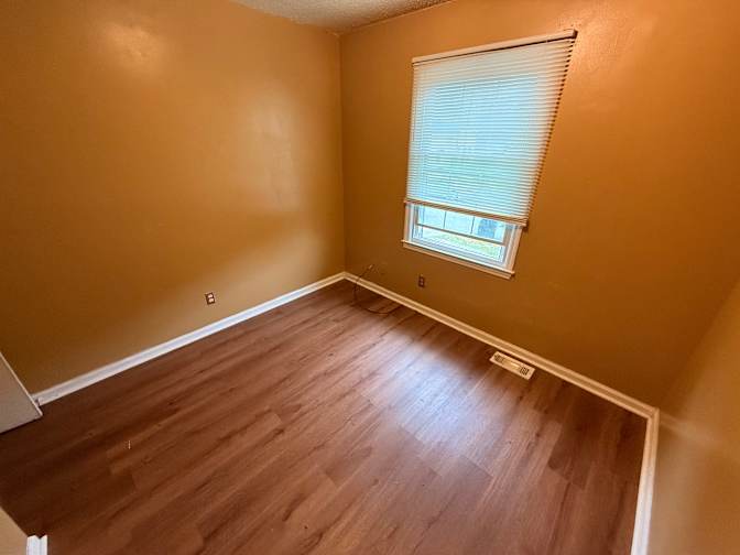Alcove Rooms's room