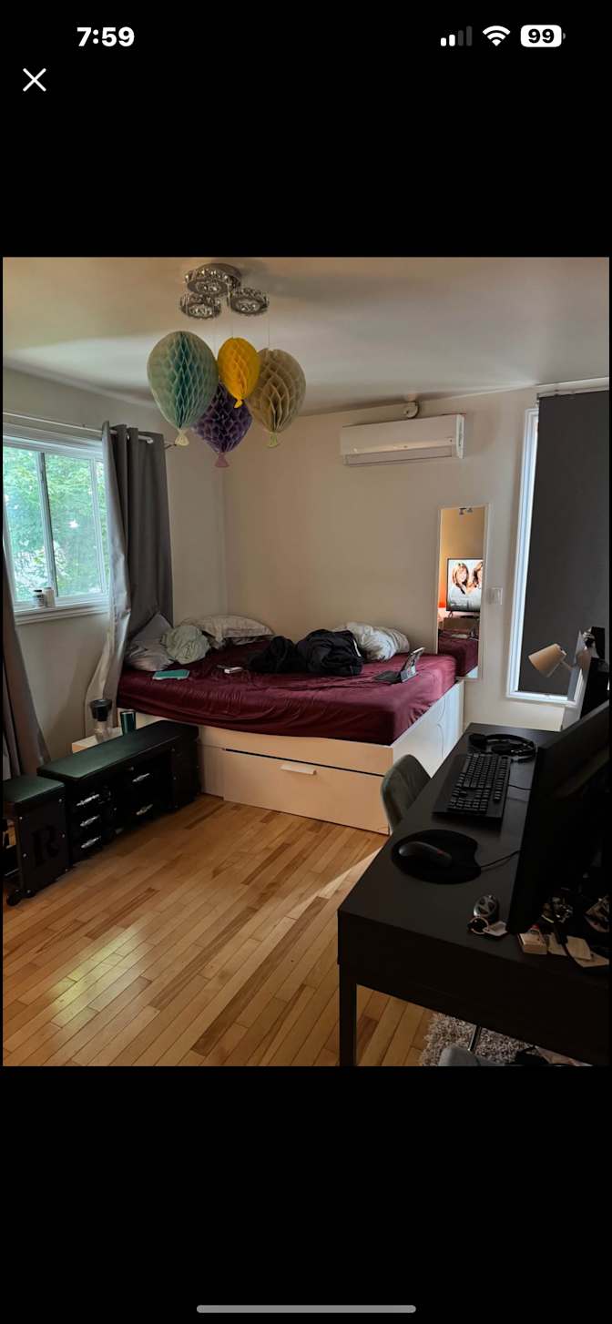 Jaspreet kaur's room