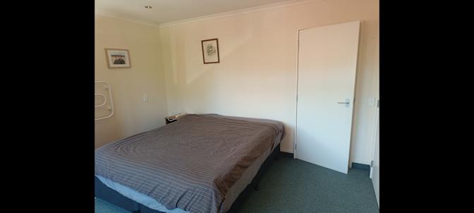 Simon's room