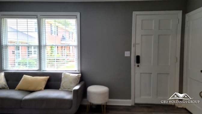 GBU Holdings Group's room