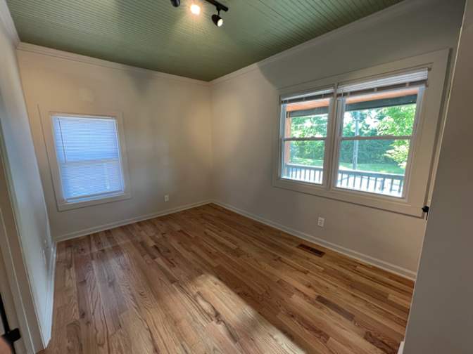 Alcove Rooms's room