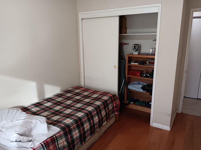 Alan's room