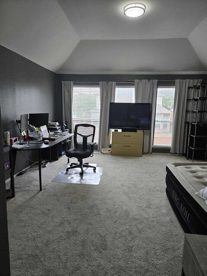 Kim Dee's room