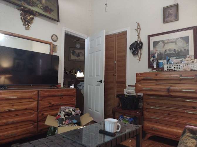 Fina Ross's room