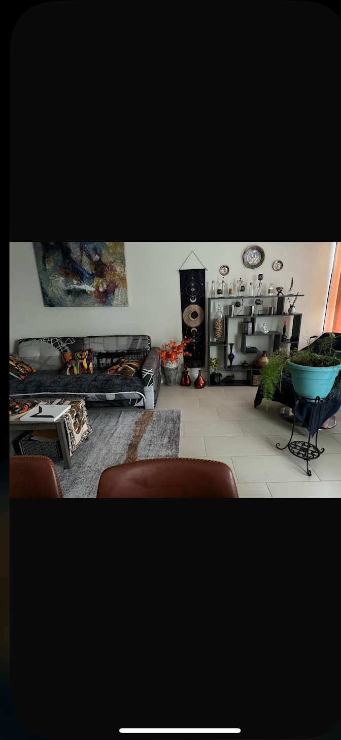 Nellie Mangene's room