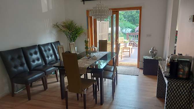 Westwood Poolhouse's room